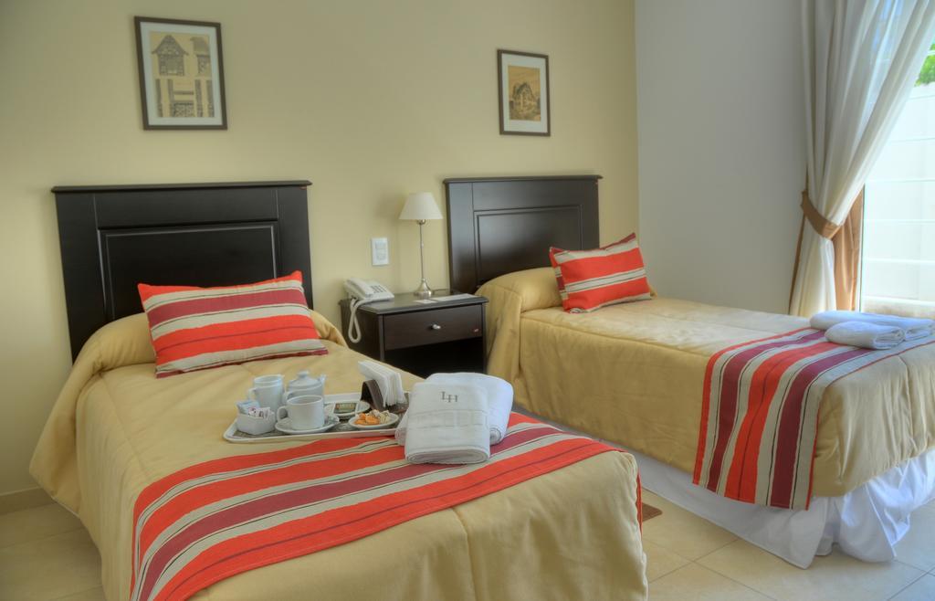 Laplace Hotel Córdoba Kamer foto