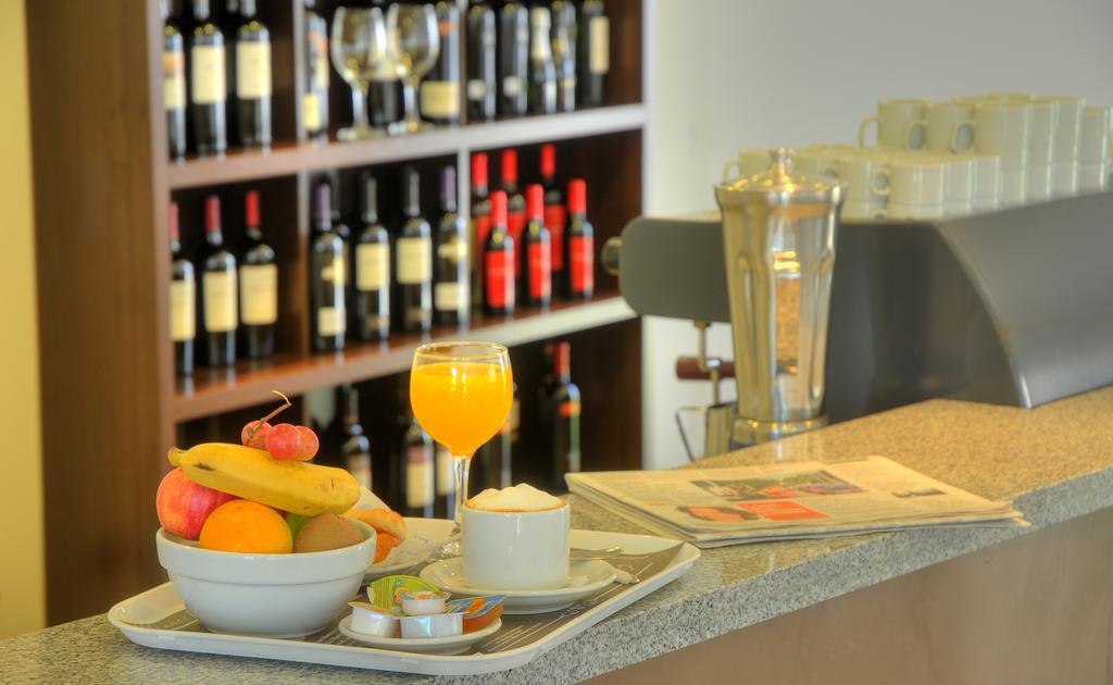 Laplace Hotel Córdoba Buitenkant foto